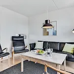 Tatil Evi Gorgeous In With Kitchen Tranekær