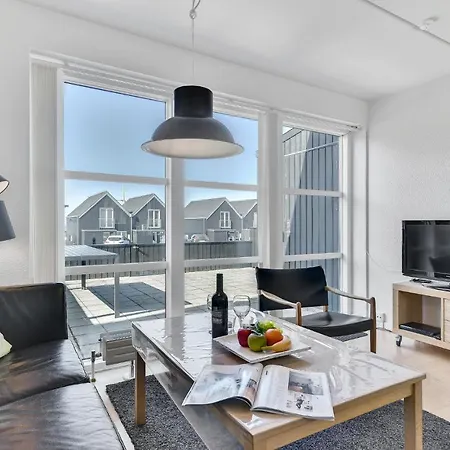 Gorgeous In With Kitchen