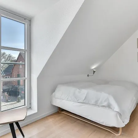 Gorgeous In With Kitchen