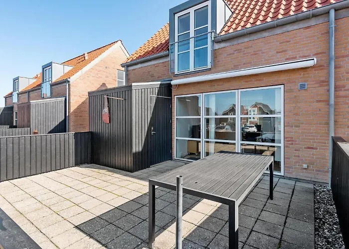 Gorgeous In With Kitchen * Tranekær